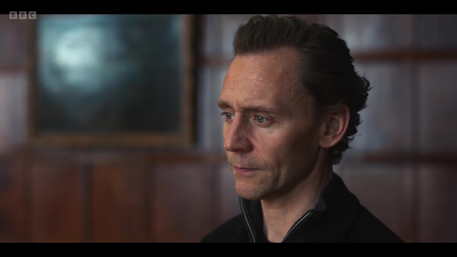 Screenshot of The Night Manager  S02 EPi 1-6 Completed [ Hindi ORG ] (2026) &mdash; S02 &bull; Hindi + English + Dual Audio on MovieLinkBD