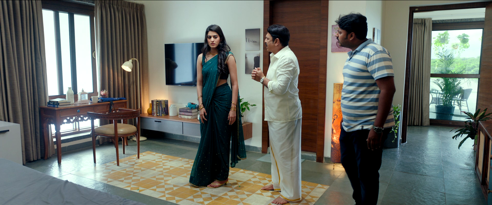 Screenshot of Nari Nari Naduma Murari  Full HD Hindi ORG (2026) &bull; Hindi + Telugu + Dual Audio on MovieLinkBD