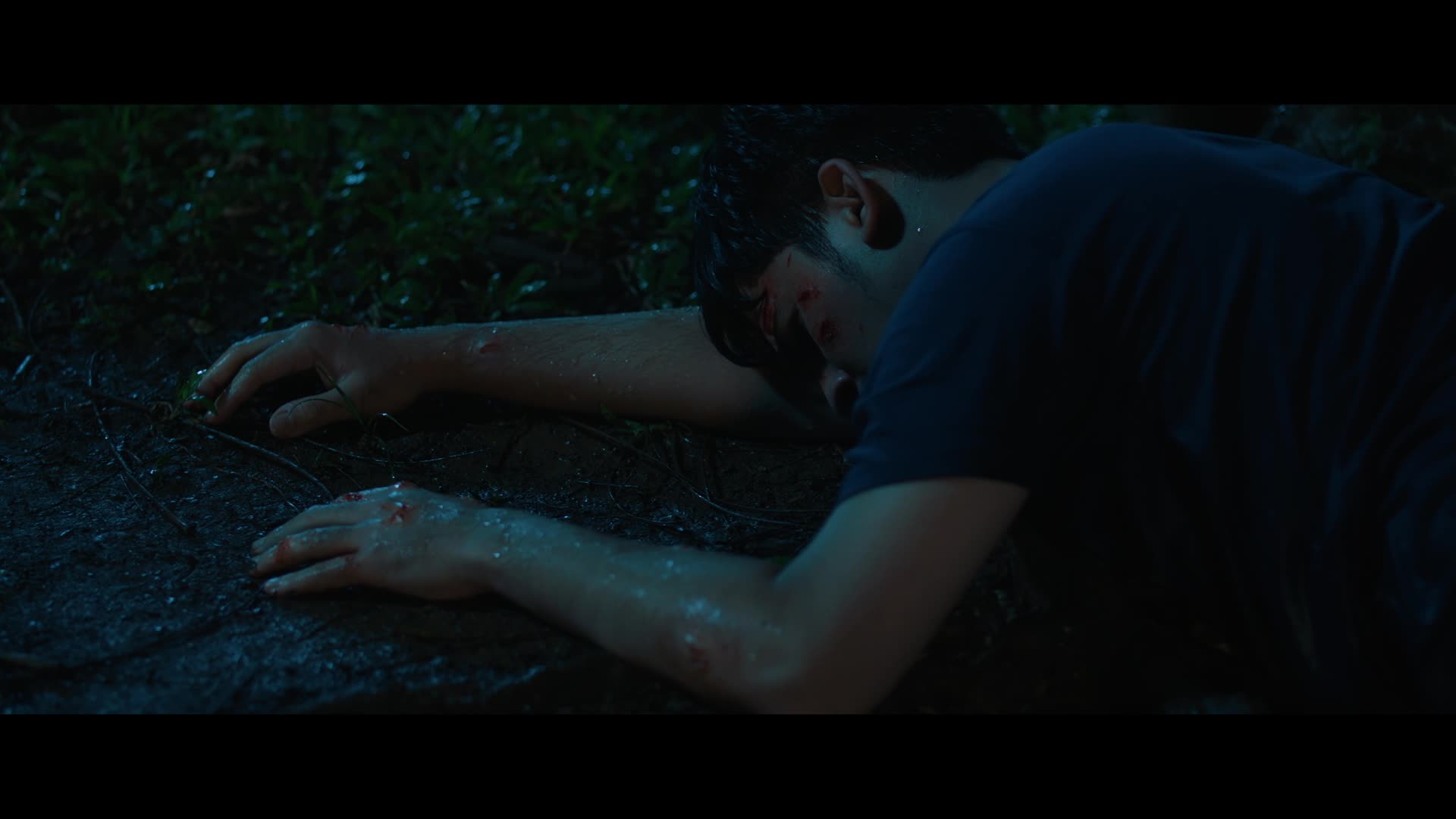 Screenshot of Jembatan Shiratal Mustaqim  Full HD (2025) &bull; Indonesian on MovieLinkBD