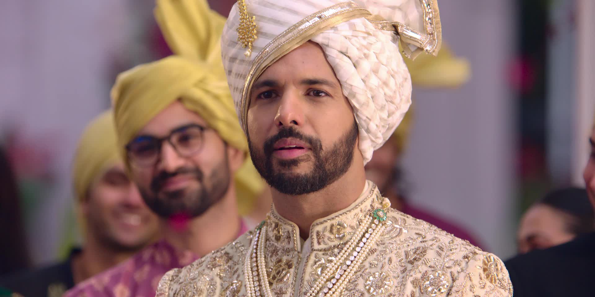 Screenshot of Four More Shots Please  S04 Epi 1-7 Completed (2025) &mdash; S04 &bull; Hindi on MovieLinkBD