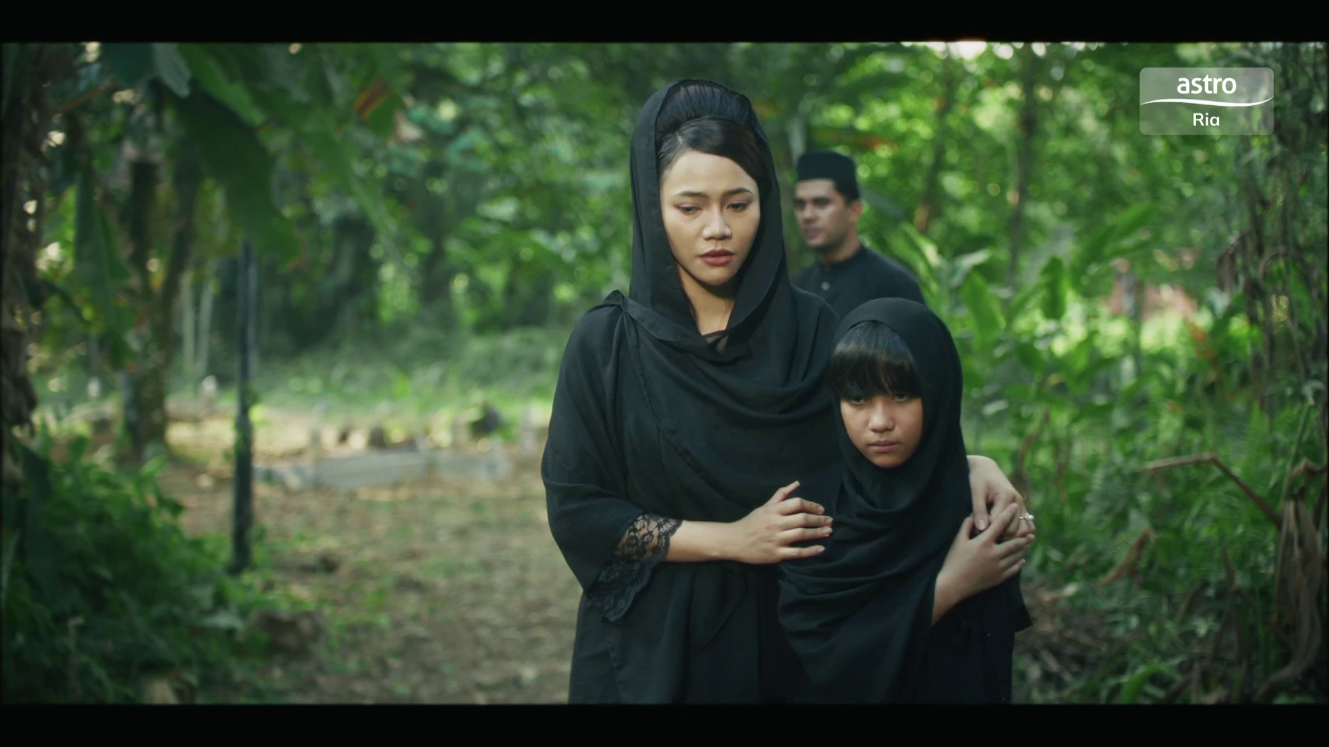 Screenshot of Ifrit  S01 Epi 1-10 Completed (2025) &mdash; S01 &bull; Malay on MovieLinkBD