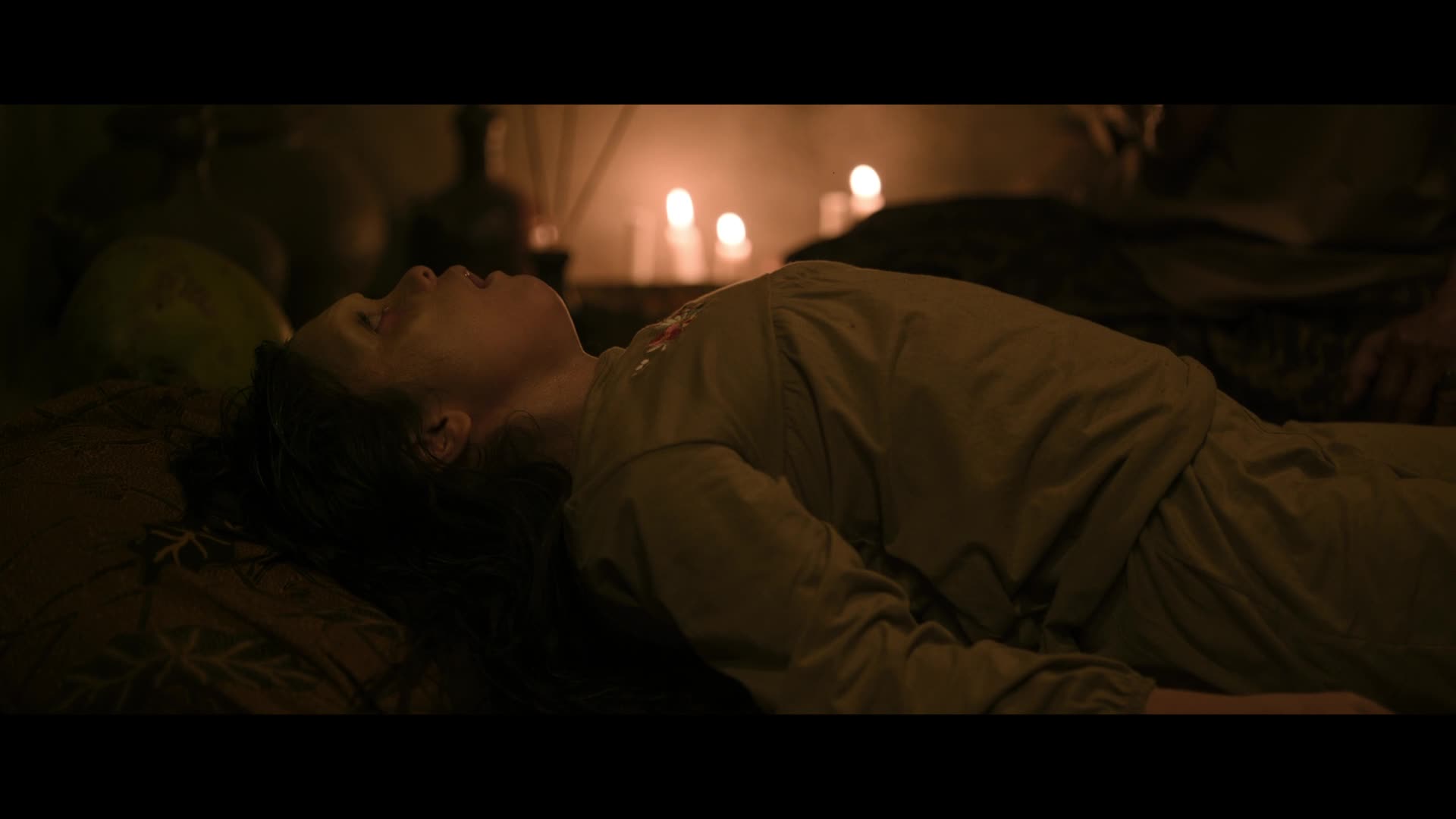 Screenshot of Alas Roban  Full HD (2026) &bull; Indonesian on MovieLinkBD
