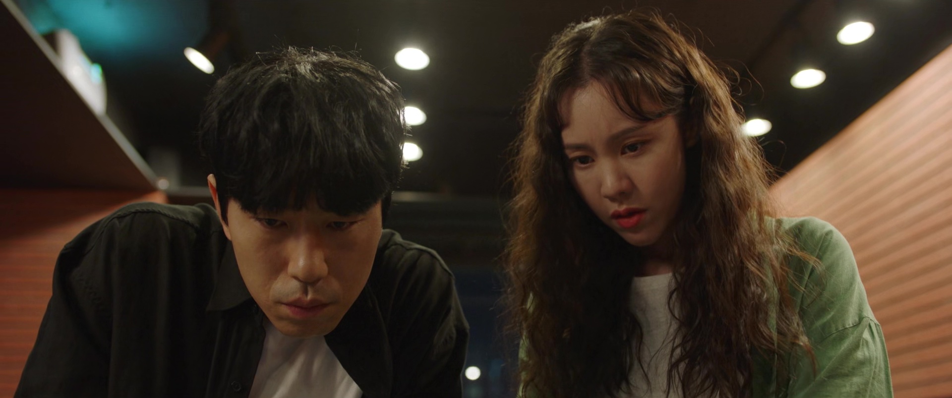 Screenshot of Cheat on Me, If You Can  S01 Epi 1-16 Completed [ Hindi ORG ] (2021) &mdash; S01 &bull; Hindi + Korean + Dual Audio on MovieLinkBD