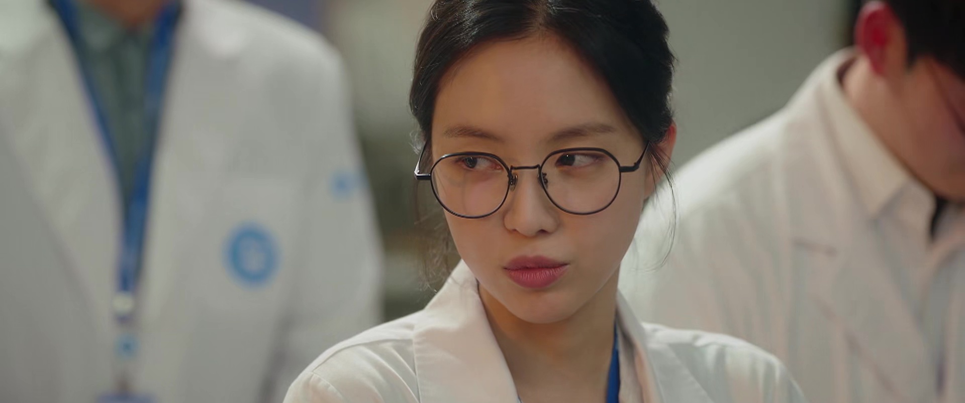 Screenshot of Ghost Doctor  S01 Epi 1-16 Completed [ Hindi ORG ] (2022) &mdash; S01 &bull; Hindi + Korean + Dual Audio on MovieLinkBD