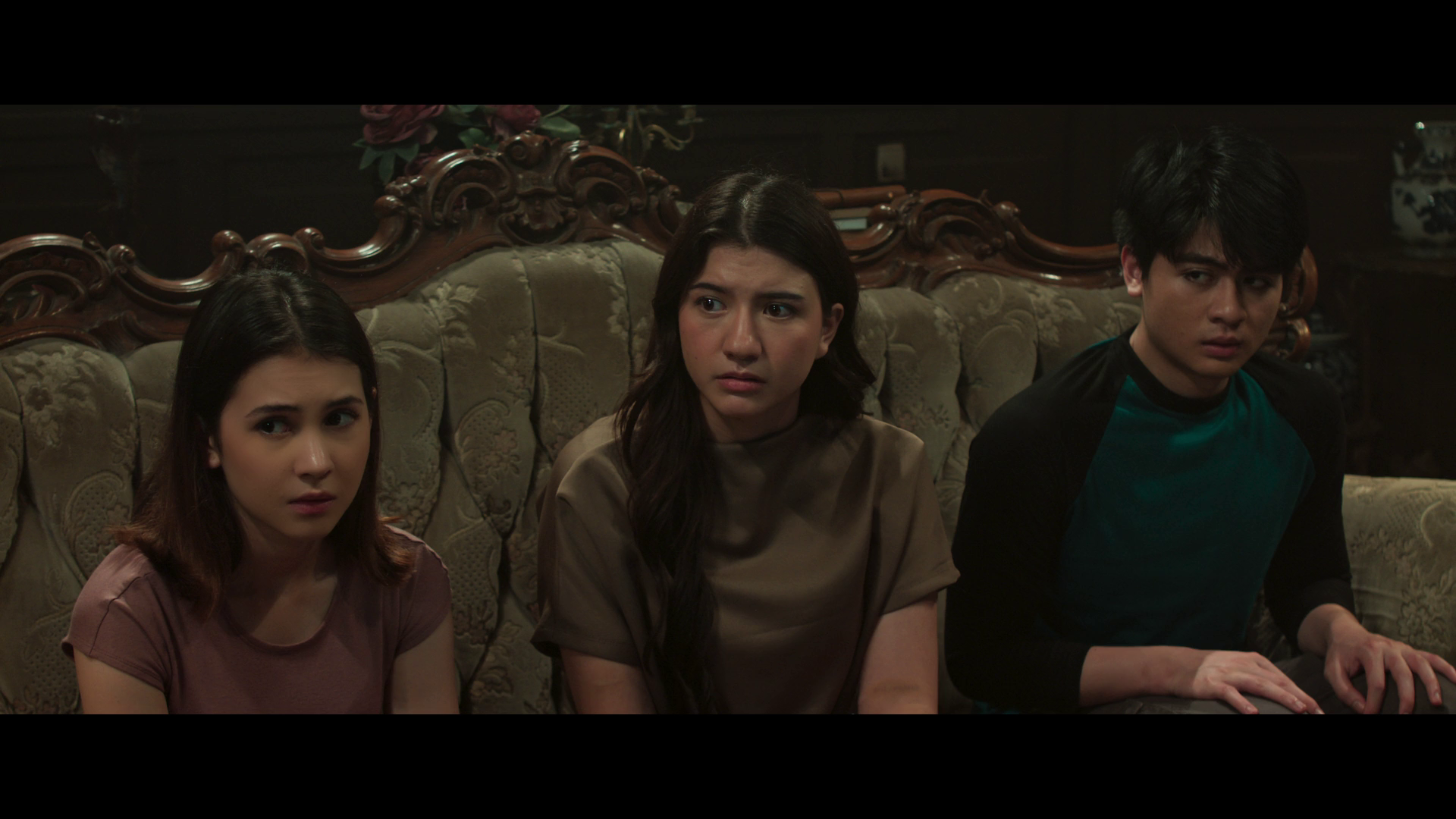 Screenshot of Take Me to Hell / Rego Nyowo  Full HD (2025) &bull; Indonesian on MovieLinkBD