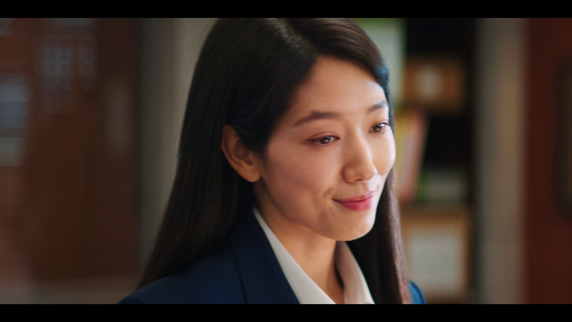 Screenshot of Undercover Miss Hong  S01 Epi 1-16 Completed (2026) &mdash; S01 &bull; Korean on MovieLinkBD