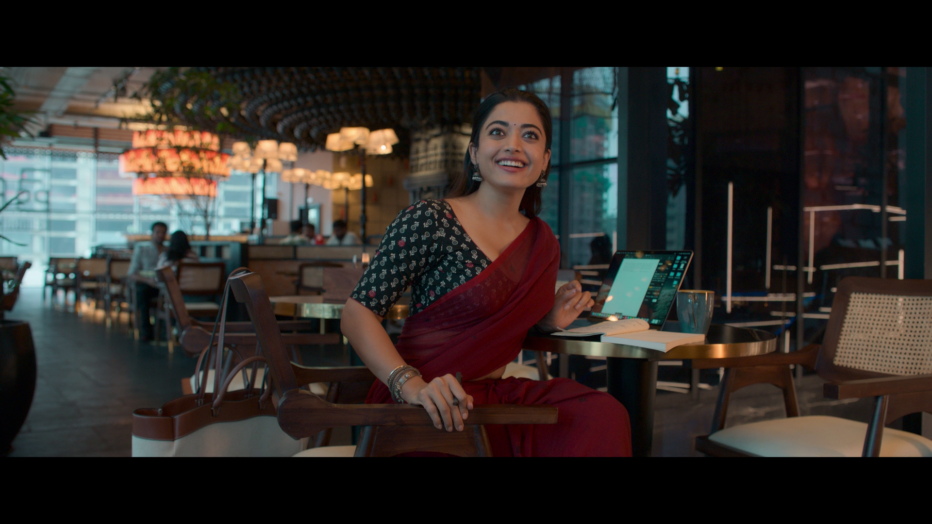Screenshot of The Girlfriend  Full HD Hindi ORG (2025) &bull; Hindi, Telugu, Dual Audio on MovieLinkBD