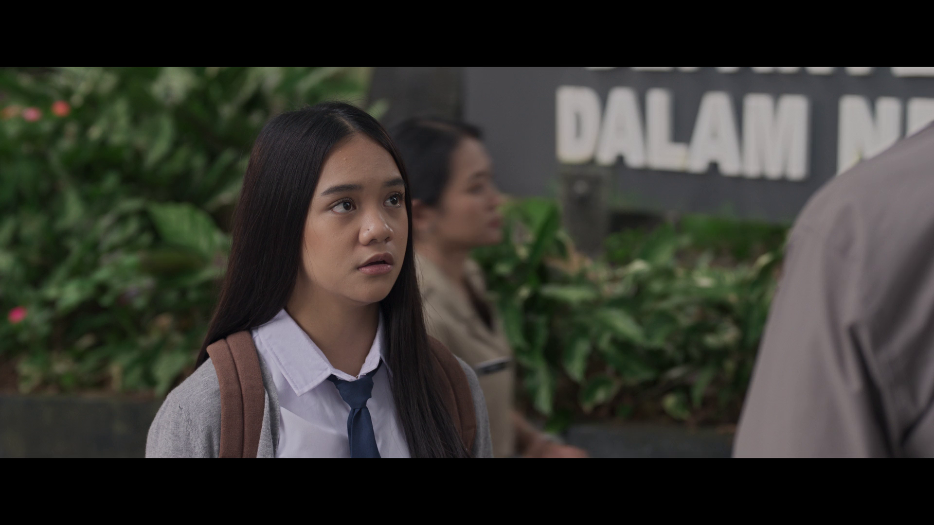 Screenshot of Sihir Pelakor / Cursed  Full HD (2025) &bull; Indonesian on MovieLinkBD