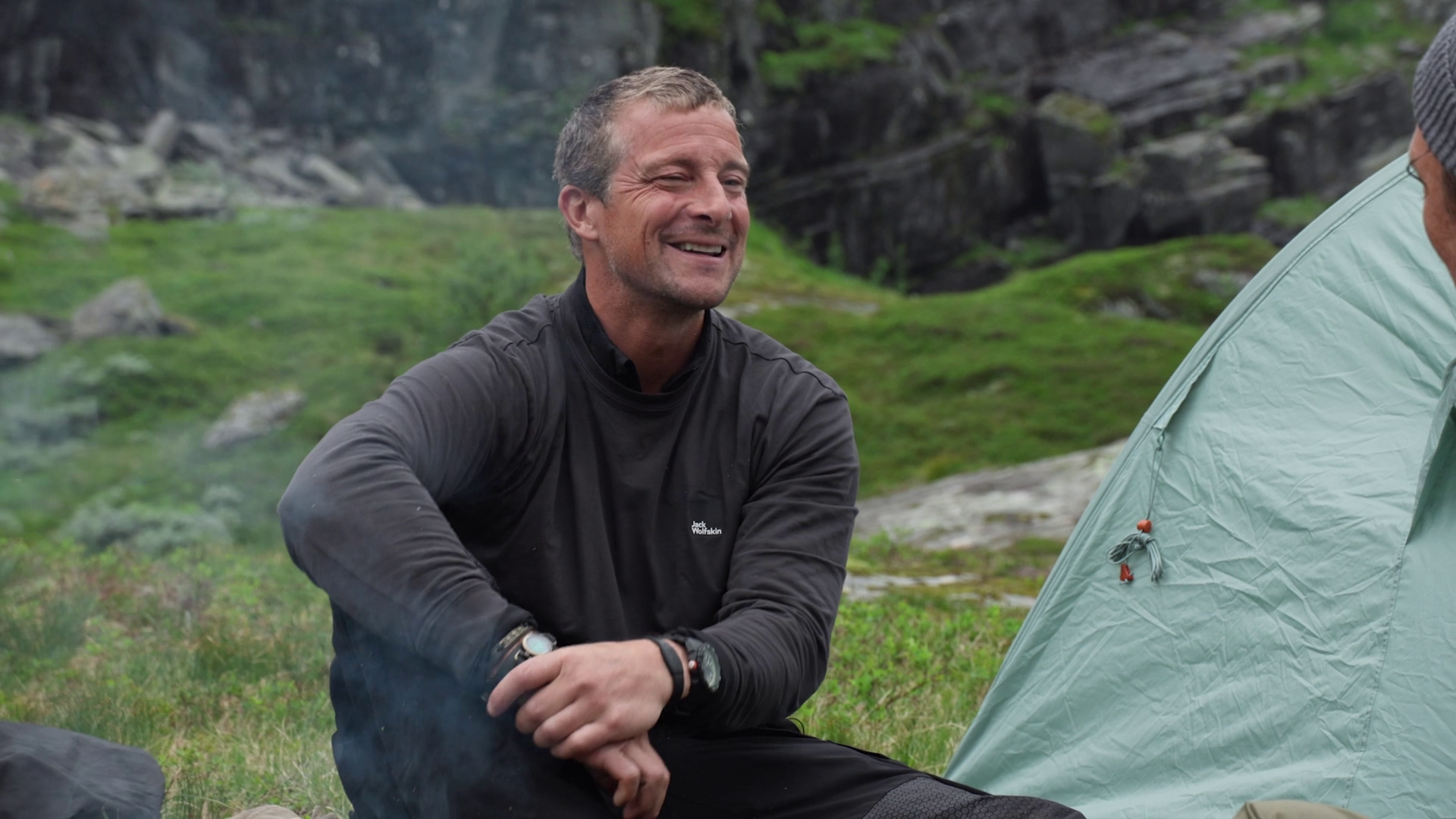 Screenshot of Bear Grylls Is Running Wild  S01 Epi 1-4 Added [ Hindi +Bengali Dubbed ORG] (2026) &mdash; S01 &bull; Hindi + Bangla + Multi Audio on MovieLinkBD