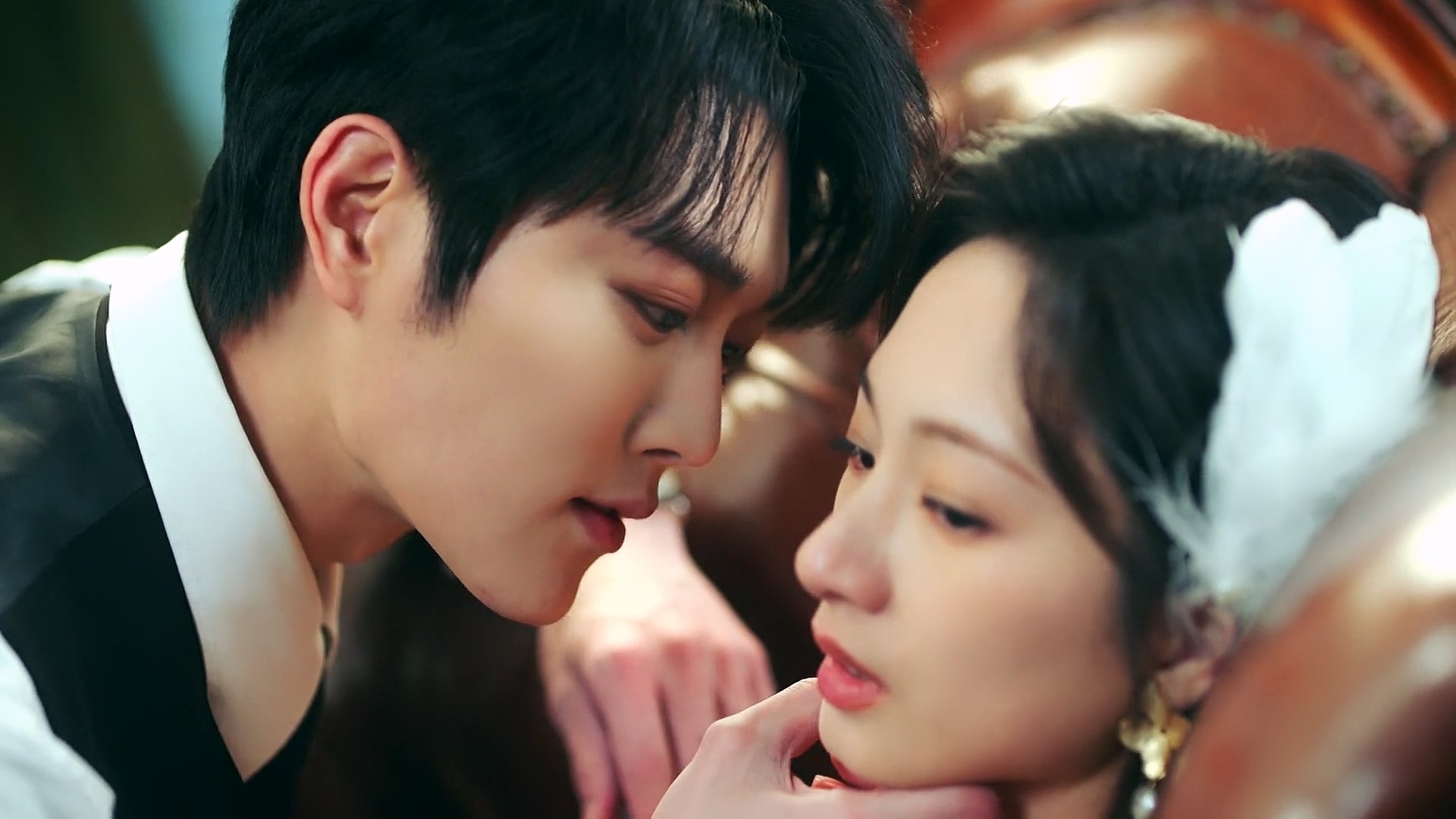 Screenshot of Grab Your Love  S01 Completed [ Hindi ORG ] (2025) &mdash; S01 &bull; Hindi Dubbed on MovieLinkBD
