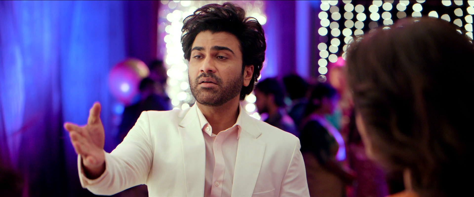 Screenshot of Nari Nari Naduma Murari  Full HD Hindi ORG (2026) &bull; Hindi + Telugu + Dual Audio on MovieLinkBD
