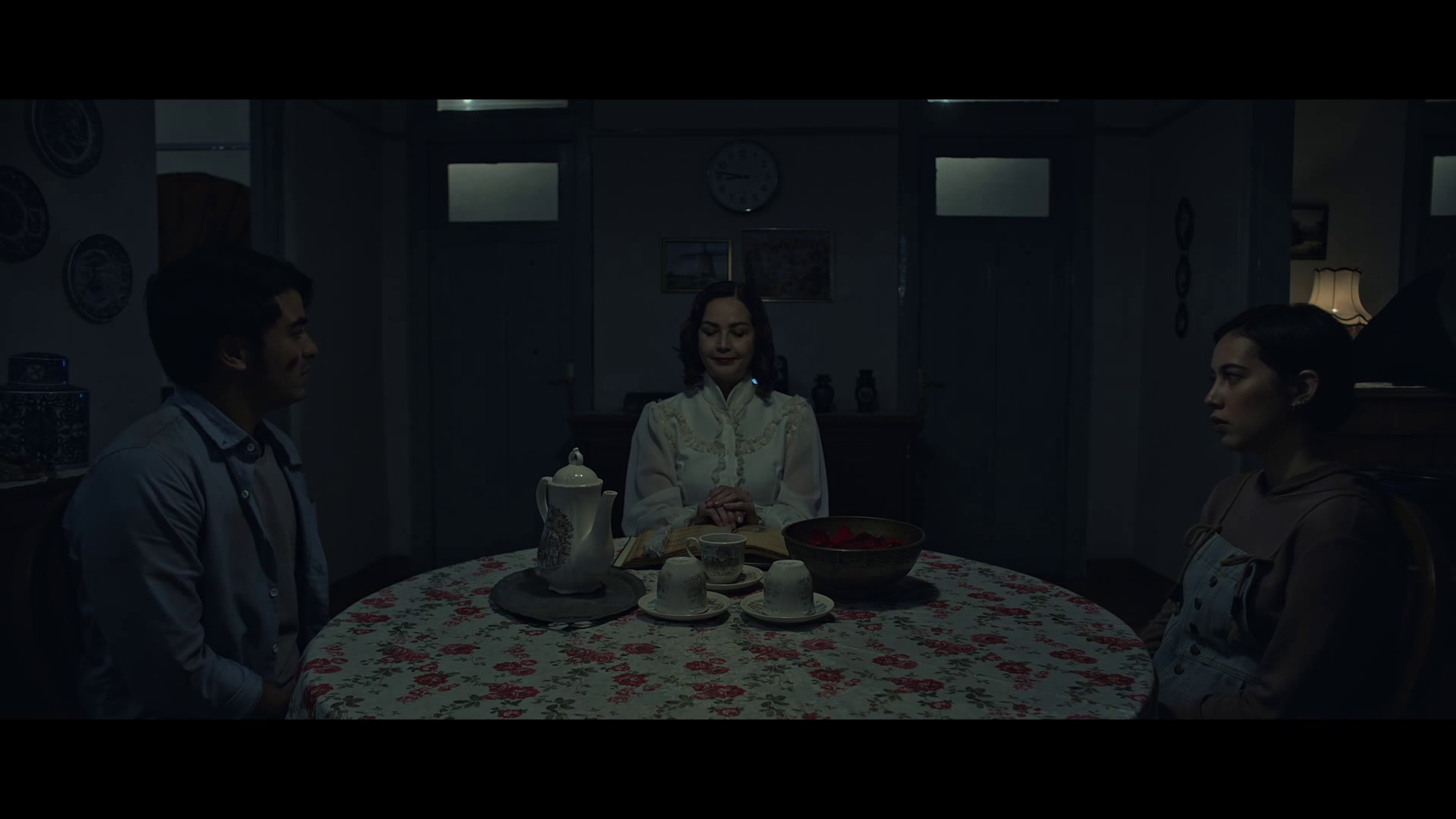 Screenshot of Arwah  Full HD (2025) &bull; Indonesian on MovieLinkBD