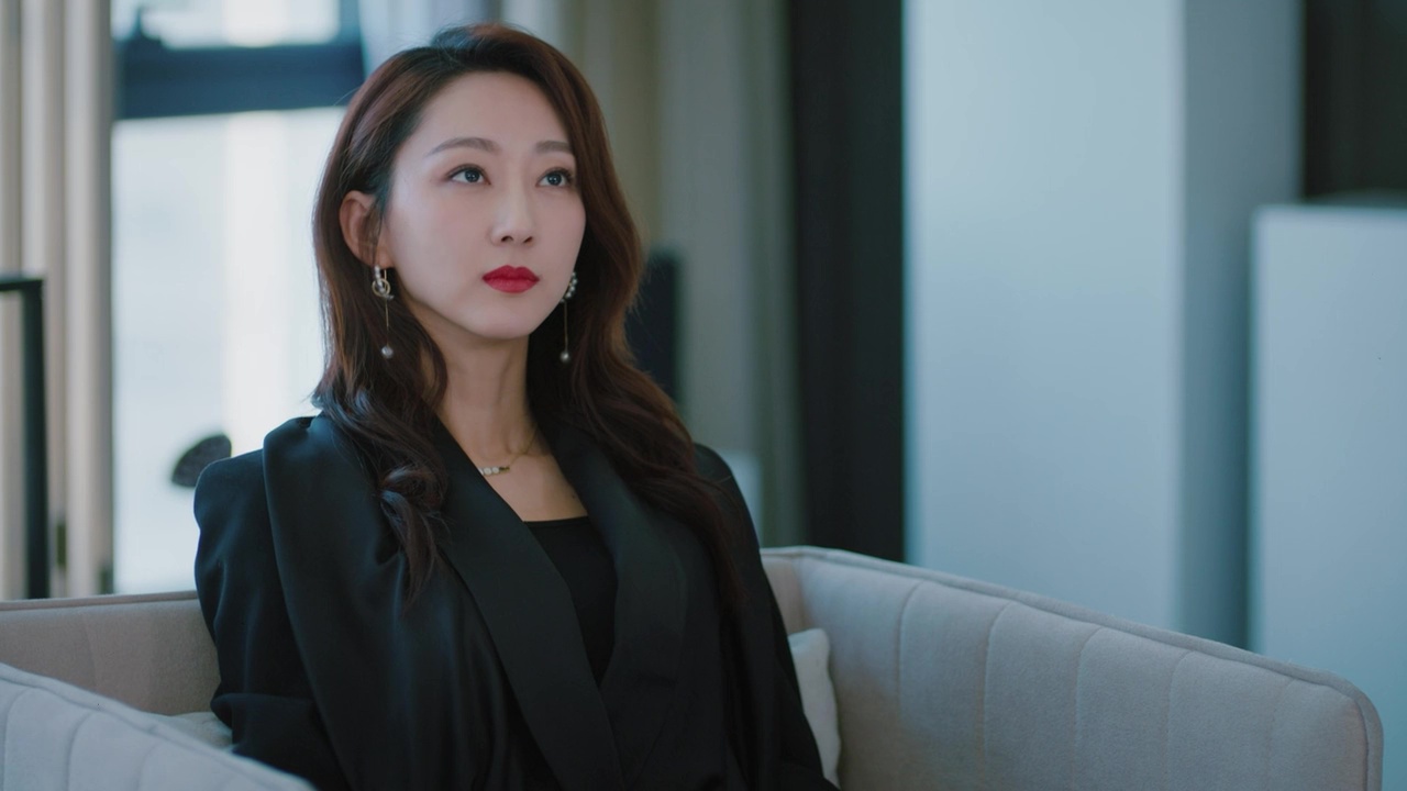 Screenshot of The Girl Who Sees Smells  S01 Epi 1-24 Completed [ Hindi ORG ] (2023) &mdash; S01 &bull; Hindi, chinese, Dual Audio on MovieLinkBD