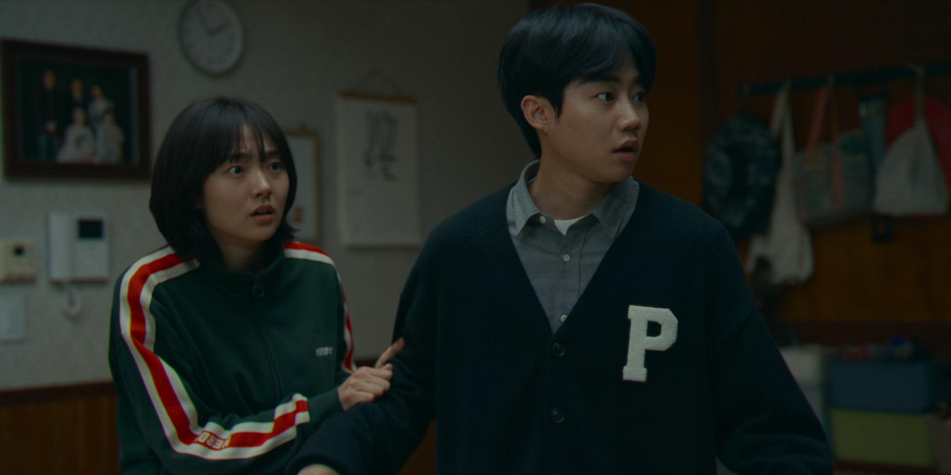 Screenshot of A Shop for Killers  S01 Epi 1-8 Completed (2024) &mdash; S01 &bull; English + Korean + Dual Audio on MovieLinkBD